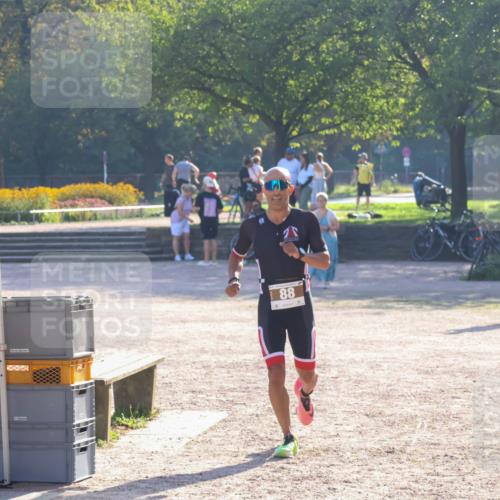 08.09.2024 - Stadtparktriathlon Luisa Fischer http://msf.ph/oto/7032094 08.09.2024 09:44:46 Ziel 88 meine-sportfotos.de