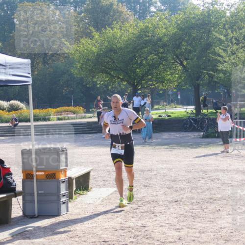 08.09.2024 - Stadtparktriathlon Luisa Fischer http://msf.ph/oto/7032113 08.09.2024 09:44:52 Ziel 54, 88 meine-sportfotos.de
