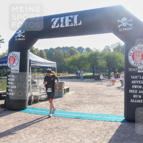 08.09.2024 - Stadtparktriathlon Luisa Fischer http://msf.ph/oto/7032136 08.09.2024 09:45:02 Ziel 23 meine-sportfotos.de