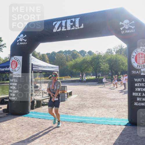 08.09.2024 - Stadtparktriathlon Luisa Fischer http://msf.ph/oto/7032150 08.09.2024 09:46:11 Ziel 45 meine-sportfotos.de