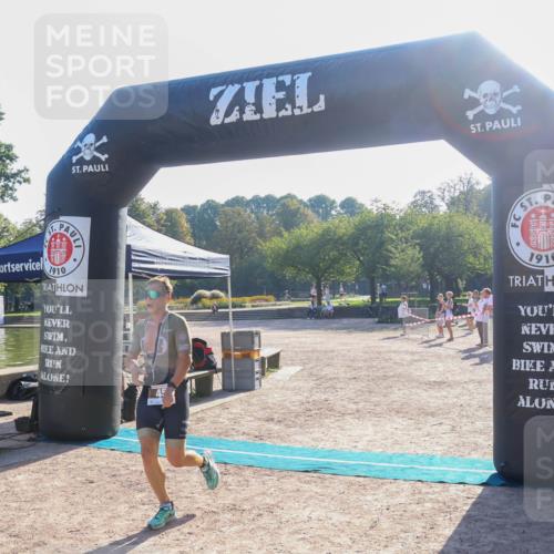 08.09.2024 - Stadtparktriathlon Luisa Fischer http://msf.ph/oto/7032154 08.09.2024 09:46:11 Ziel 45 meine-sportfotos.de