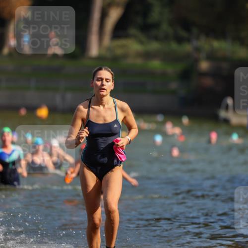 08.09.2024 - Stadtparktriathlon Michael Strokosch http://msf.ph/oto/7032156 08.09.2024 11:14:06 Schwimmen 571, 576, 592, 605, 608, 613, 642, 660 meine-sportfotos.de