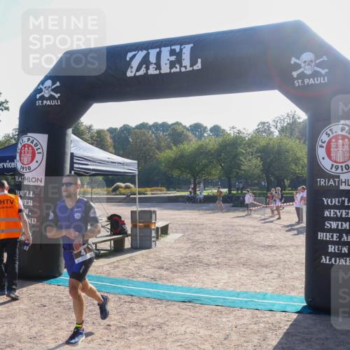 08.09.2024 - Stadtparktriathlon Luisa Fischer http://msf.ph/oto/7032174 08.09.2024 09:46:26 Ziel 4 meine-sportfotos.de