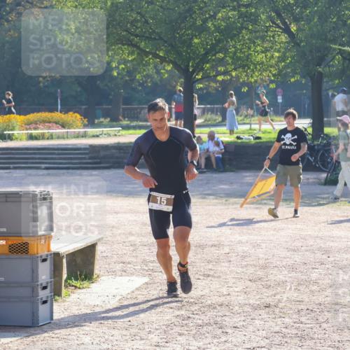 08.09.2024 - Stadtparktriathlon Luisa Fischer http://msf.ph/oto/7032181 08.09.2024 09:46:42 Ziel 15 meine-sportfotos.de