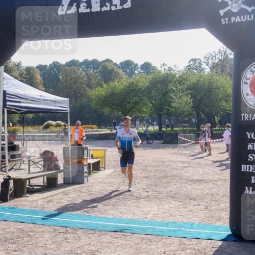 08.09.2024 - Stadtparktriathlon Luisa Fischer http://msf.ph/oto/7032227 08.09.2024 09:47:06 Ziel 89 meine-sportfotos.de