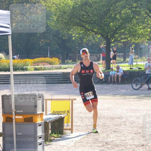 08.09.2024 - Stadtparktriathlon Luisa Fischer http://msf.ph/oto/7032279 08.09.2024 09:47:54 Ziel 114 meine-sportfotos.de