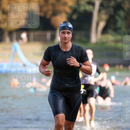 08.09.2024 - Stadtparktriathlon Michael Strokosch http://msf.ph/oto/7032284 08.09.2024 11:14:29 Schwimmen 563, 564, 588, 596, 606, 609, 620, 634 meine-sportfotos.de