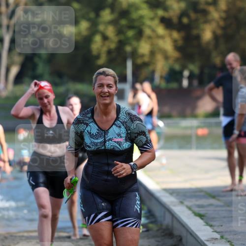 08.09.2024 - Stadtparktriathlon Michael Strokosch http://msf.ph/oto/7032328 08.09.2024 11:14:39 Schwimmen 564, 573, 609, 618, 620, 630, 634, 661 meine-sportfotos.de