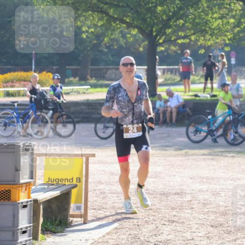 08.09.2024 - Stadtparktriathlon Luisa Fischer http://msf.ph/oto/7032331 08.09.2024 09:49:24 Ziel 24 meine-sportfotos.de