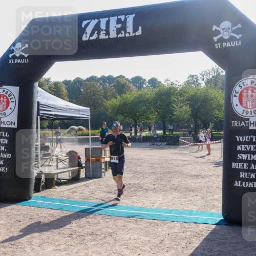 08.09.2024 - Stadtparktriathlon Luisa Fischer http://msf.ph/oto/7032367 08.09.2024 09:49:41 Ziel 61, 72, 74 meine-sportfotos.de