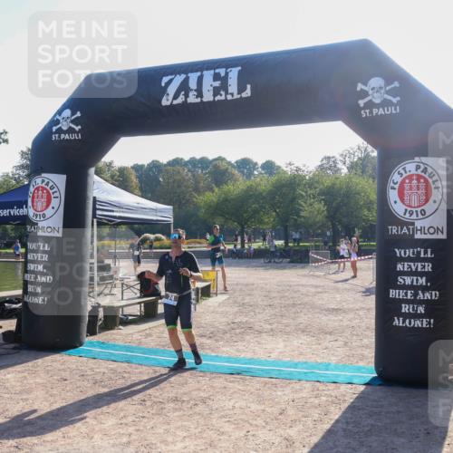 08.09.2024 - Stadtparktriathlon Luisa Fischer http://msf.ph/oto/7032369 08.09.2024 09:49:41 Ziel 61, 72, 74 meine-sportfotos.de