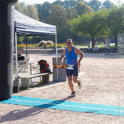 08.09.2024 - Stadtparktriathlon Luisa Fischer http://msf.ph/oto/7032390 08.09.2024 09:49:50 Ziel 30, 61, 72 meine-sportfotos.de