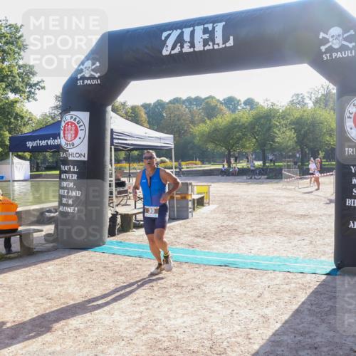 08.09.2024 - Stadtparktriathlon Luisa Fischer http://msf.ph/oto/7032395 08.09.2024 09:49:51 Ziel 30, 61, 72 meine-sportfotos.de