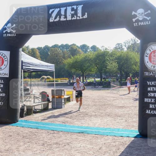 08.09.2024 - Stadtparktriathlon Luisa Fischer http://msf.ph/oto/7032412 08.09.2024 09:50:27 Ziel 57 meine-sportfotos.de