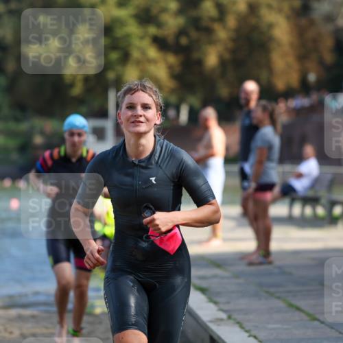08.09.2024 - Stadtparktriathlon Michael Strokosch http://msf.ph/oto/7032416 08.09.2024 11:14:55 Schwimmen 580, 589, 590, 610, 612, 627, 638, 649, 661 meine-sportfotos.de