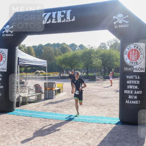 08.09.2024 - Stadtparktriathlon Luisa Fischer http://msf.ph/oto/7032439 08.09.2024 09:50:42 Ziel 6, 92 meine-sportfotos.de