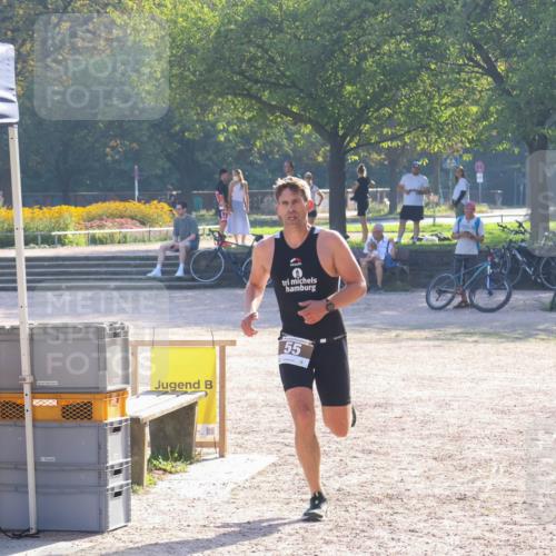 08.09.2024 - Stadtparktriathlon Luisa Fischer http://msf.ph/oto/7032459 08.09.2024 09:50:57 Ziel 55 meine-sportfotos.de