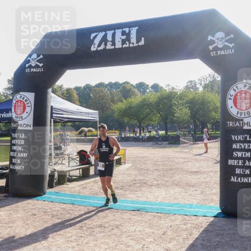 08.09.2024 - Stadtparktriathlon Luisa Fischer http://msf.ph/oto/7032467 08.09.2024 09:50:59 Ziel 55 meine-sportfotos.de
