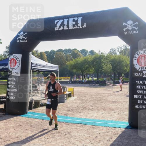 08.09.2024 - Stadtparktriathlon Luisa Fischer http://msf.ph/oto/7032469 08.09.2024 09:50:59 Ziel 55 meine-sportfotos.de