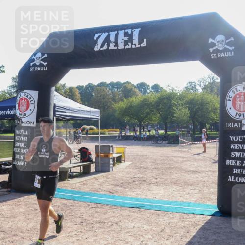 08.09.2024 - Stadtparktriathlon Luisa Fischer http://msf.ph/oto/7032471 08.09.2024 09:51:00 Ziel 55 meine-sportfotos.de