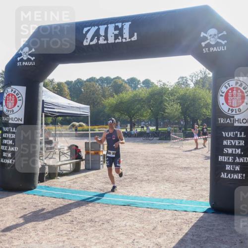 08.09.2024 - Stadtparktriathlon Luisa Fischer http://msf.ph/oto/7032488 08.09.2024 09:51:13 Ziel 3 meine-sportfotos.de