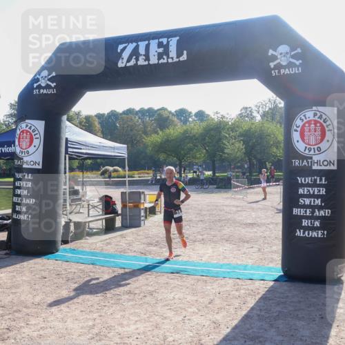 08.09.2024 - Stadtparktriathlon Luisa Fischer http://msf.ph/oto/7032518 08.09.2024 09:51:19 Ziel 3, 14 meine-sportfotos.de