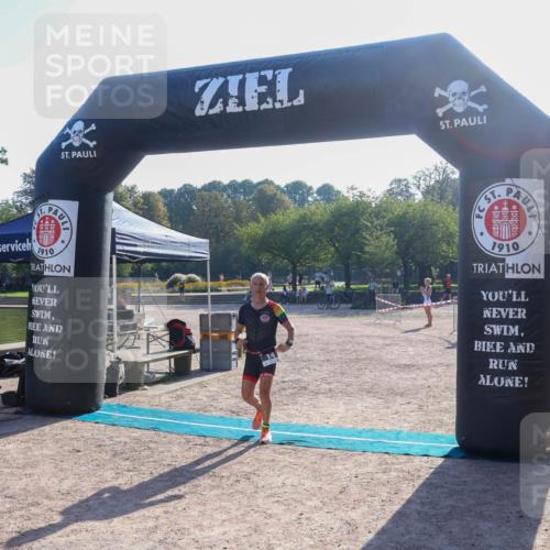 08.09.2024 - Stadtparktriathlon Luisa Fischer http://msf.ph/oto/7032520 08.09.2024 09:51:20 Ziel 3, 14 meine-sportfotos.de
