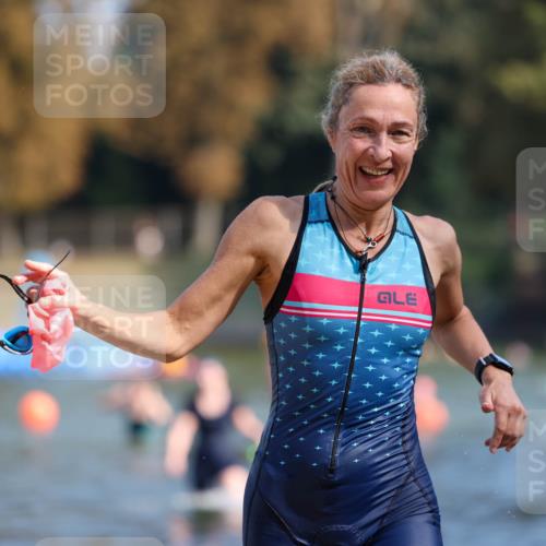 08.09.2024 - Stadtparktriathlon Michael Strokosch http://msf.ph/oto/7032521 08.09.2024 11:15:11 Schwimmen 570, 580, 662 meine-sportfotos.de