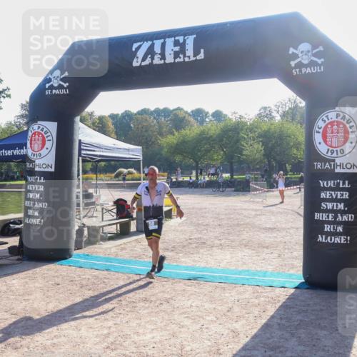 08.09.2024 - Stadtparktriathlon Luisa Fischer http://msf.ph/oto/7032535 08.09.2024 09:51:42 Ziel 58 meine-sportfotos.de