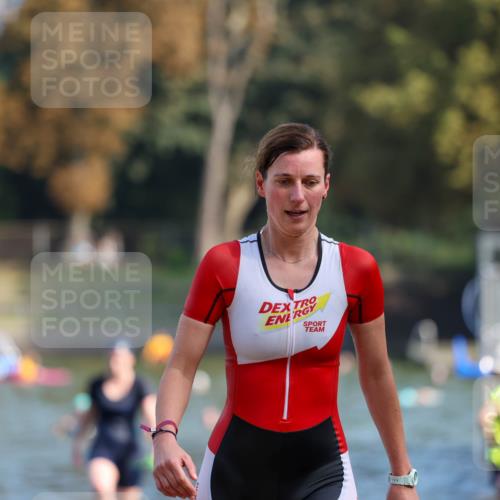 08.09.2024 - Stadtparktriathlon Michael Strokosch http://msf.ph/oto/7032536 08.09.2024 11:15:15 Schwimmen 622, 662 meine-sportfotos.de