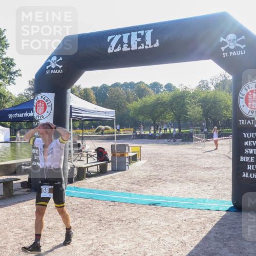 08.09.2024 - Stadtparktriathlon Luisa Fischer http://msf.ph/oto/7032541 08.09.2024 09:51:43 Ziel 58 meine-sportfotos.de
