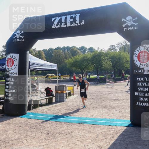 08.09.2024 - Stadtparktriathlon Luisa Fischer http://msf.ph/oto/7032548 08.09.2024 09:52:07 Ziel 126 meine-sportfotos.de