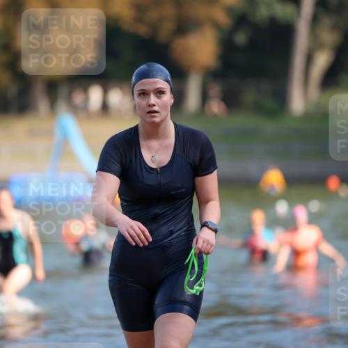 08.09.2024 - Stadtparktriathlon Michael Strokosch http://msf.ph/oto/7032557 08.09.2024 11:15:23 Schwimmen 622, 643 meine-sportfotos.de