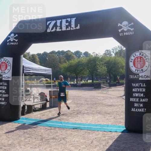 08.09.2024 - Stadtparktriathlon Luisa Fischer http://msf.ph/oto/7032579 08.09.2024 09:52:22 Ziel 67 meine-sportfotos.de