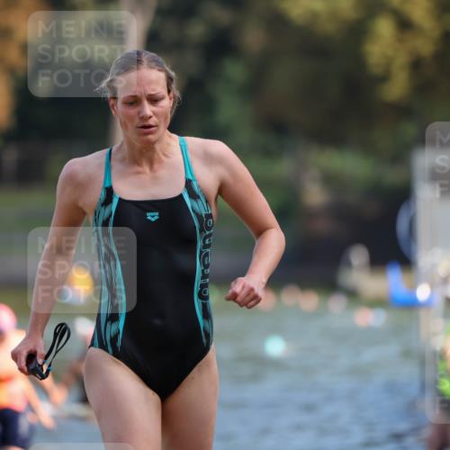 08.09.2024 - Stadtparktriathlon Michael Strokosch http://msf.ph/oto/7032580 08.09.2024 11:15:33 Schwimmen 587, 595, 639, 643 meine-sportfotos.de