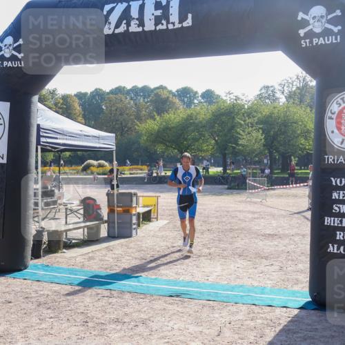 08.09.2024 - Stadtparktriathlon Luisa Fischer http://msf.ph/oto/7032609 08.09.2024 09:52:55 Ziel 91, 102, 110 meine-sportfotos.de
