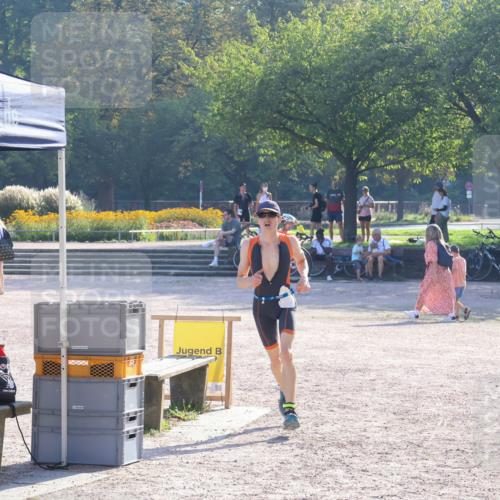 08.09.2024 - Stadtparktriathlon Luisa Fischer http://msf.ph/oto/7032665 08.09.2024 09:53:19 Ziel 106, 120, 158 meine-sportfotos.de