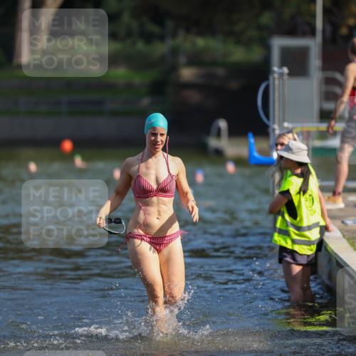 08.09.2024 - Stadtparktriathlon Michael Strokosch http://msf.ph/oto/7032673 08.09.2024 11:16:07 Schwimmen 635 meine-sportfotos.de