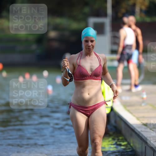 08.09.2024 - Stadtparktriathlon Michael Strokosch http://msf.ph/oto/7032689 08.09.2024 11:16:10 Schwimmen 635 meine-sportfotos.de