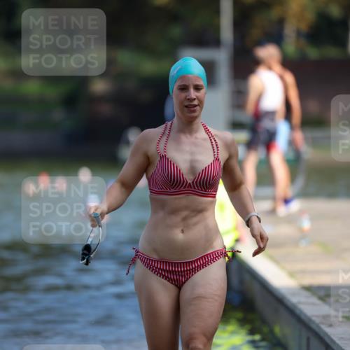 08.09.2024 - Stadtparktriathlon Michael Strokosch http://msf.ph/oto/7032694 08.09.2024 11:16:11 Schwimmen 635 meine-sportfotos.de