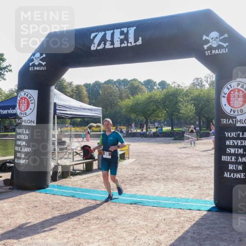 08.09.2024 - Stadtparktriathlon Luisa Fischer http://msf.ph/oto/7032707 08.09.2024 09:53:41 Ziel 65 meine-sportfotos.de