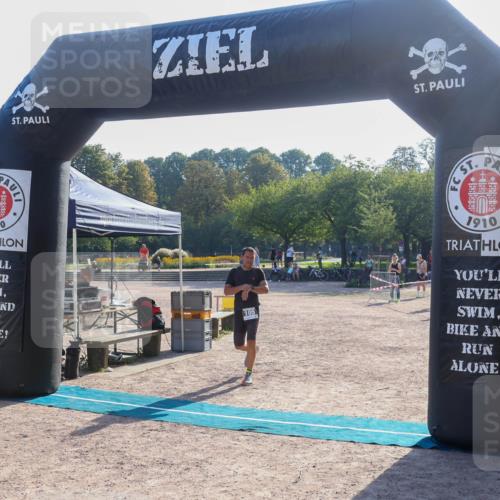 08.09.2024 - Stadtparktriathlon Luisa Fischer http://msf.ph/oto/7032721 08.09.2024 09:54:12 Ziel 105 meine-sportfotos.de