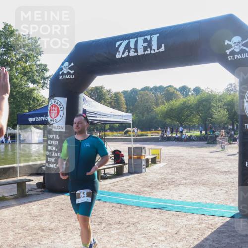 08.09.2024 - Stadtparktriathlon Luisa Fischer http://msf.ph/oto/7032748 08.09.2024 09:54:42 Ziel 64 meine-sportfotos.de