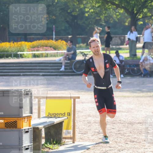 08.09.2024 - Stadtparktriathlon Luisa Fischer http://msf.ph/oto/7032751 08.09.2024 09:55:25 Ziel 107 meine-sportfotos.de