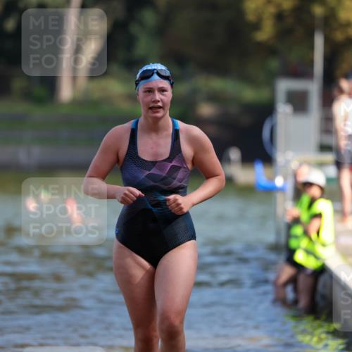 08.09.2024 - Stadtparktriathlon Michael Strokosch http://msf.ph/oto/7032763 08.09.2024 11:16:45 Schwimmen 658 meine-sportfotos.de
