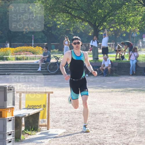 08.09.2024 - Stadtparktriathlon Luisa Fischer http://msf.ph/oto/7032767 08.09.2024 09:55:33 Ziel 107, 109 meine-sportfotos.de