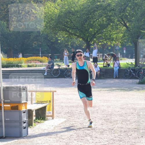 08.09.2024 - Stadtparktriathlon Luisa Fischer http://msf.ph/oto/7032770 08.09.2024 09:55:34 Ziel 107, 109 meine-sportfotos.de