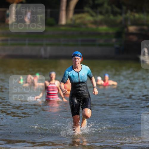 08.09.2024 - Stadtparktriathlon Michael Strokosch http://msf.ph/oto/7032780 08.09.2024 11:17:04 Schwimmen 645 meine-sportfotos.de