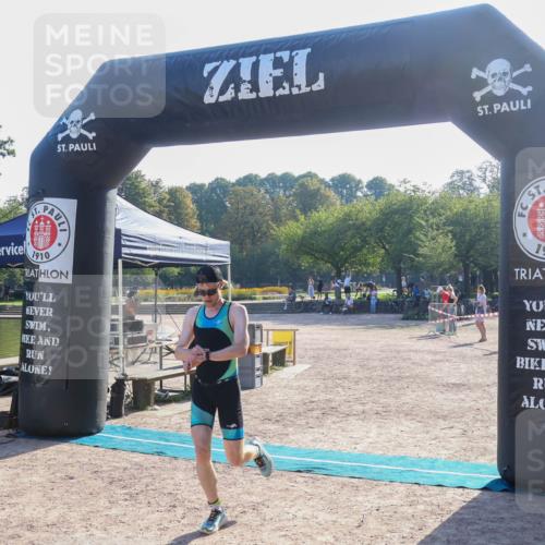 08.09.2024 - Stadtparktriathlon Luisa Fischer http://msf.ph/oto/7032781 08.09.2024 09:55:36 Ziel 109 meine-sportfotos.de