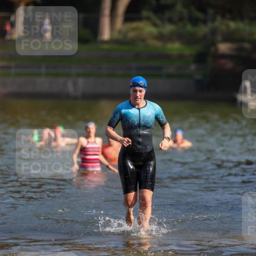 08.09.2024 - Stadtparktriathlon Michael Strokosch http://msf.ph/oto/7032782 08.09.2024 11:17:04 Schwimmen 645 meine-sportfotos.de